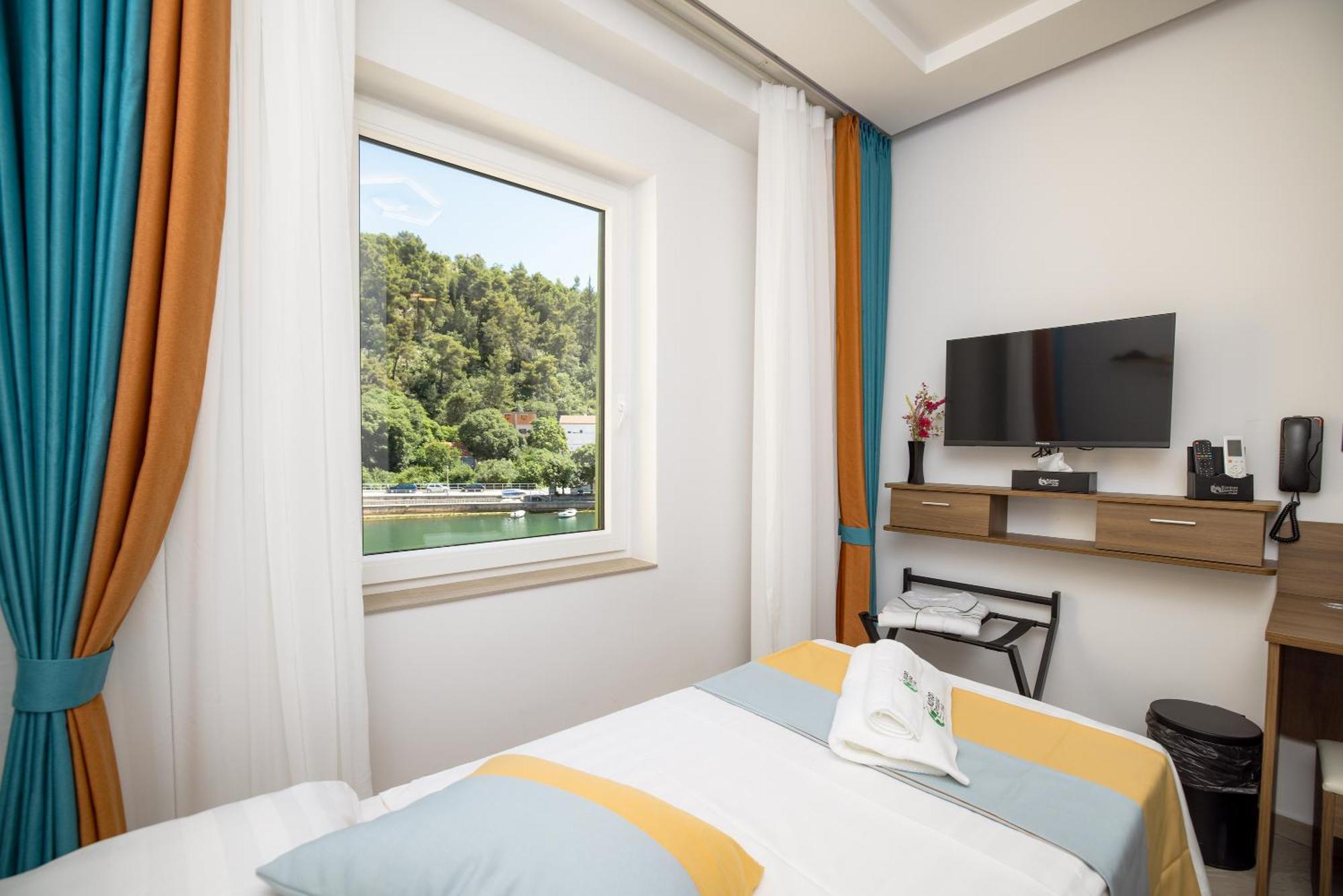 Hotel Kanjon Zrmanje Obrovac Ngoại thất bức ảnh