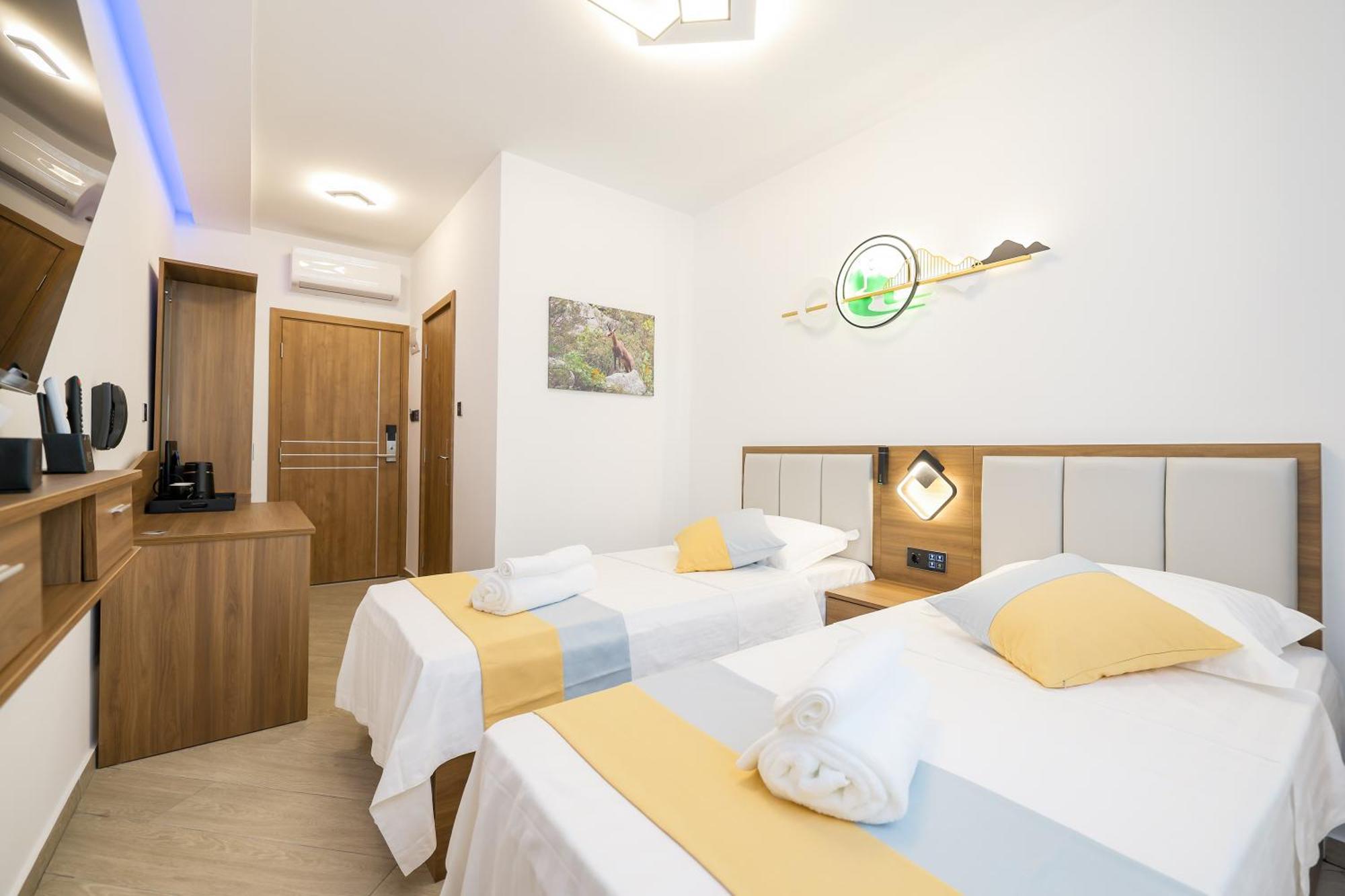 Hotel Kanjon Zrmanje Obrovac Ngoại thất bức ảnh